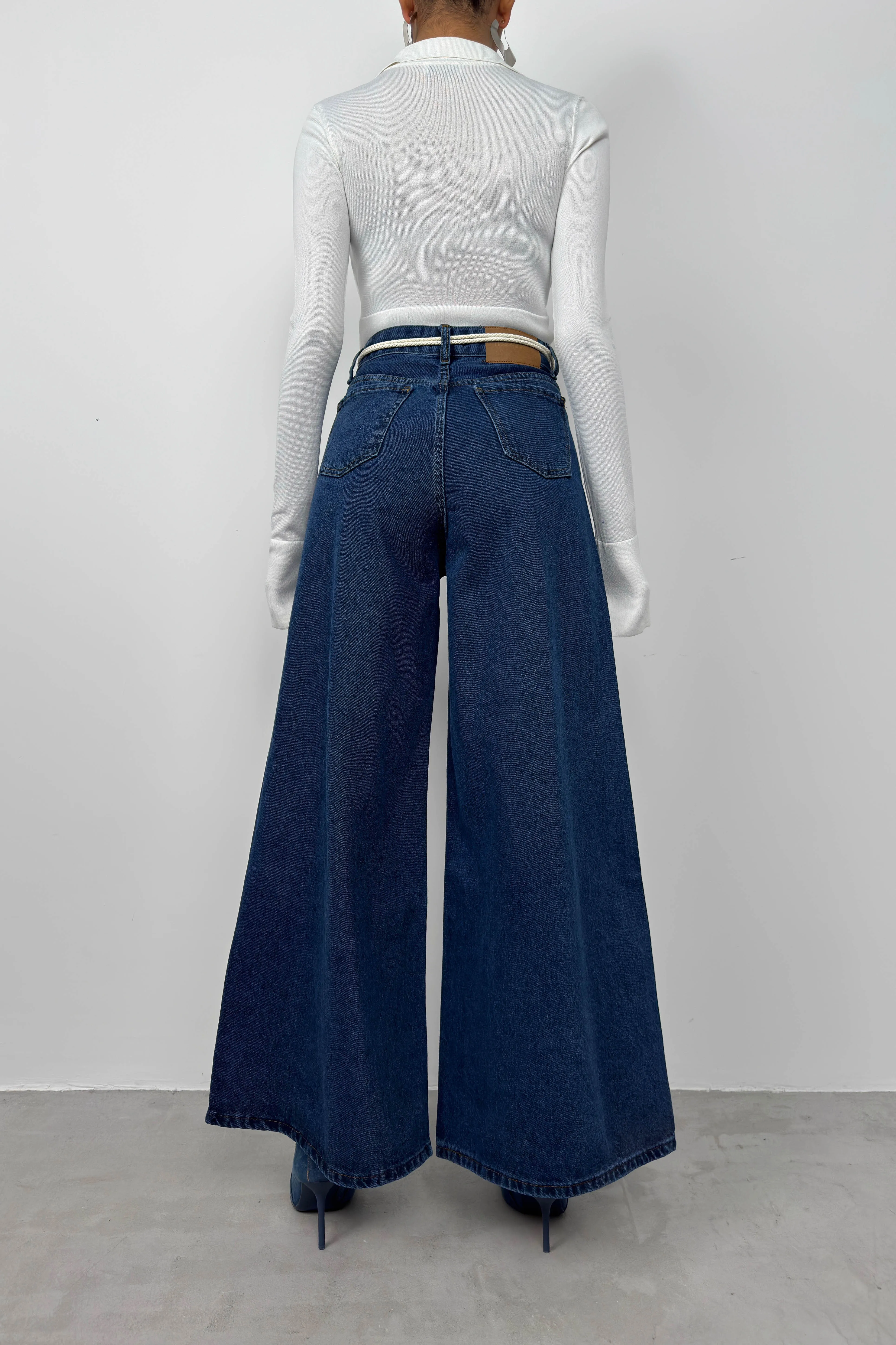 Extreme Wide Leg Jeans