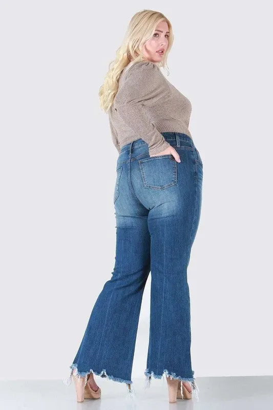 Plus sized Flare Jeans