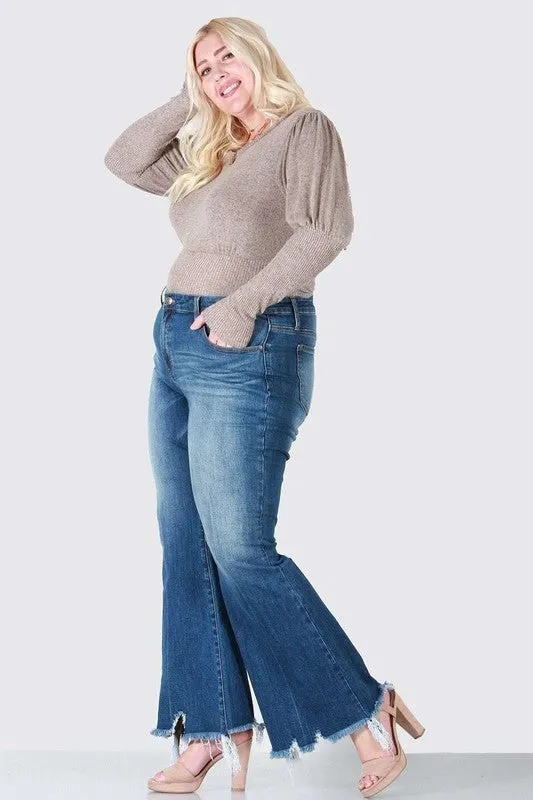 Plus sized Flare Jeans