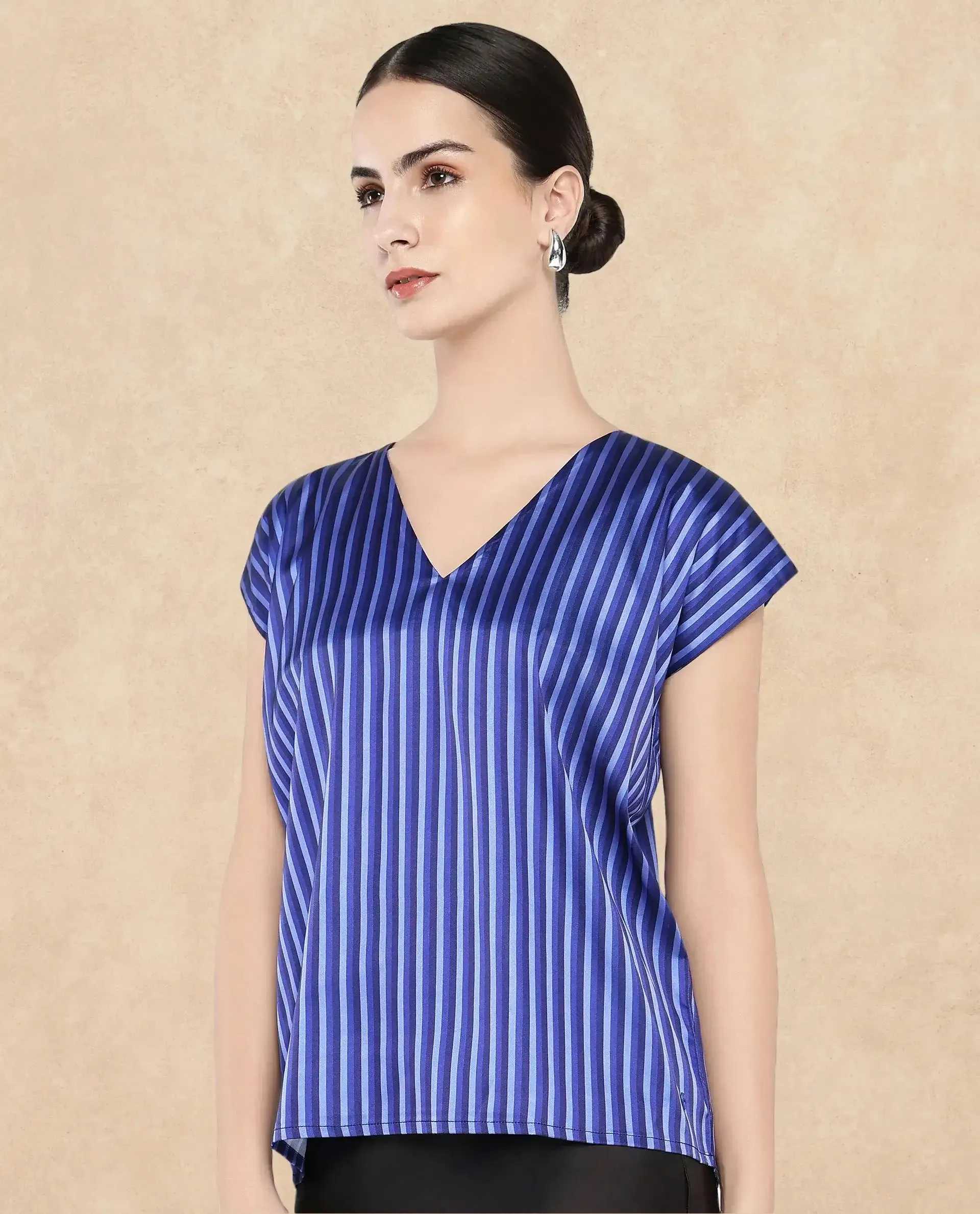 Rareism Women Chinita Blue Extended Sleeve V-Neck Boxy Fit Narrow Stripes Top