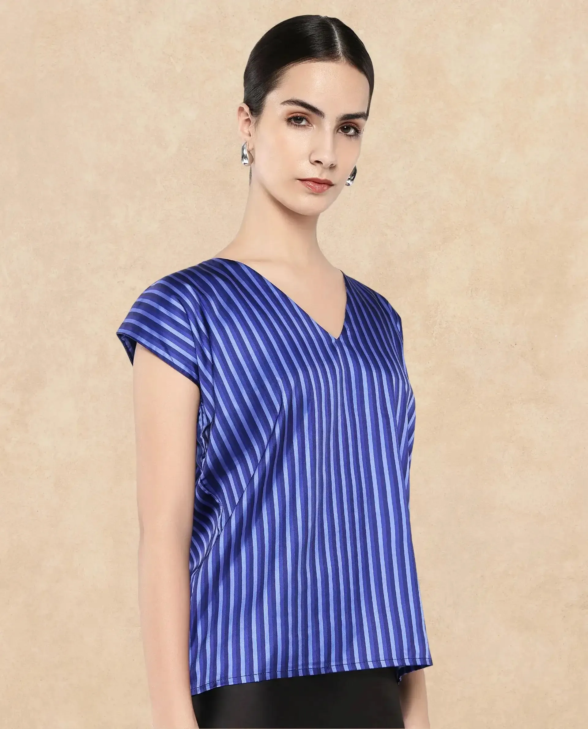 Rareism Women Chinita Blue Extended Sleeve V-Neck Boxy Fit Narrow Stripes Top