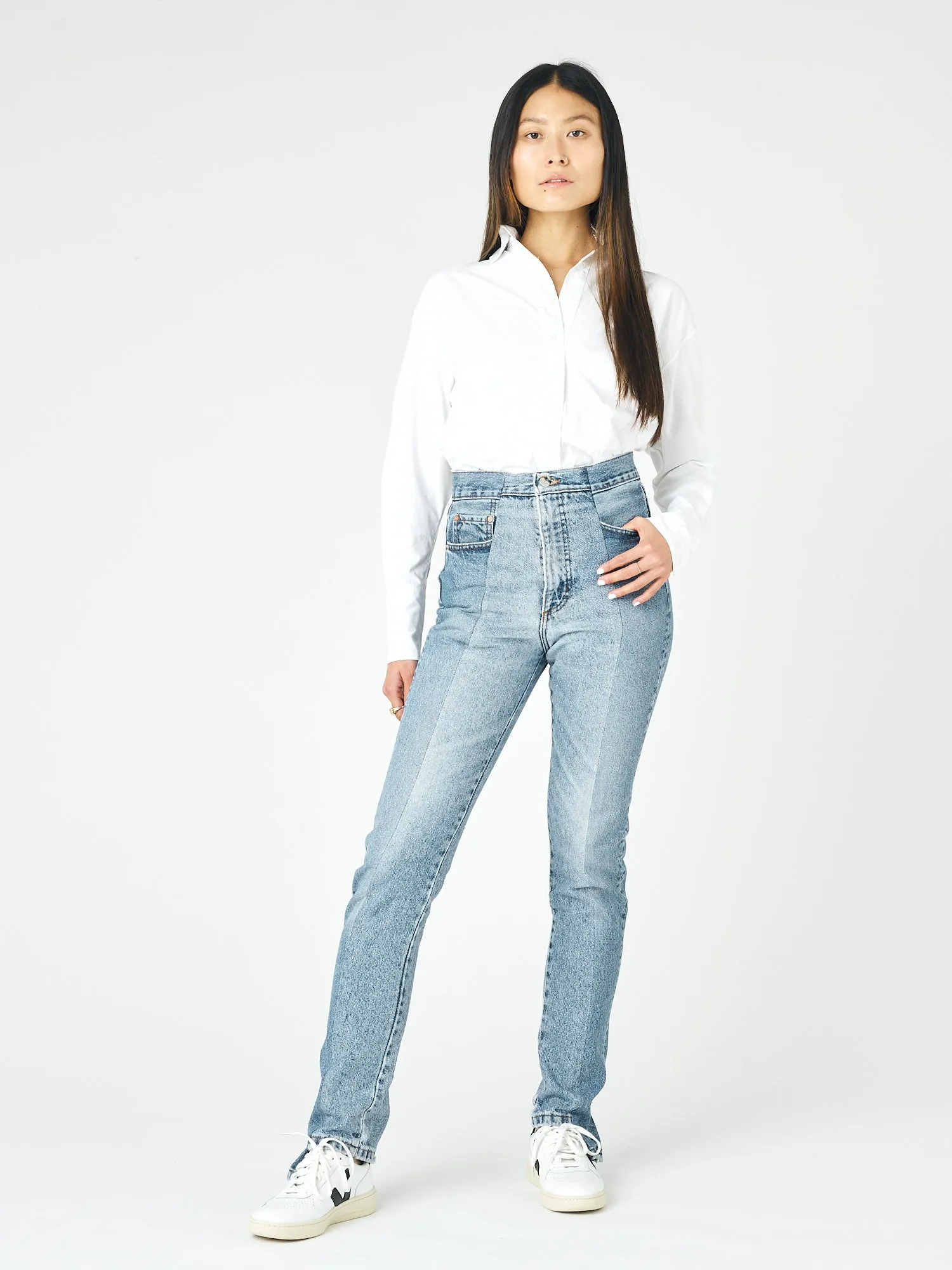 Straight Leg Jean Light Blue